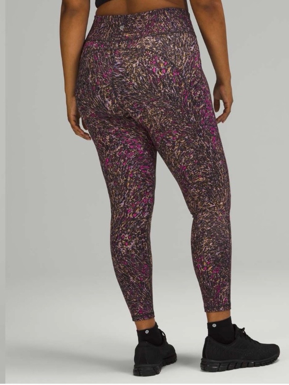 lululemon athletica invigorate High-Rise tight 25” in topography multi - Picture 5 of 10